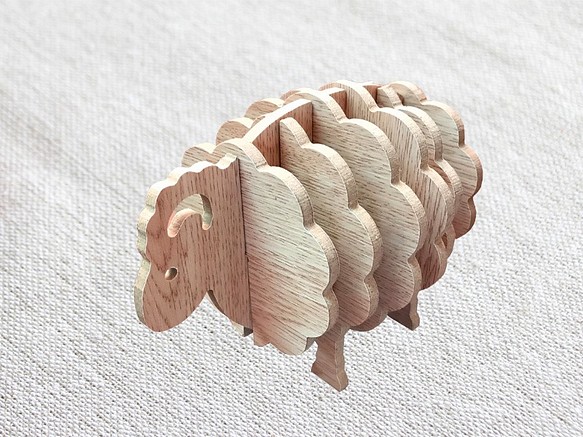 Wooden sheep coaster 1枚目の画像
