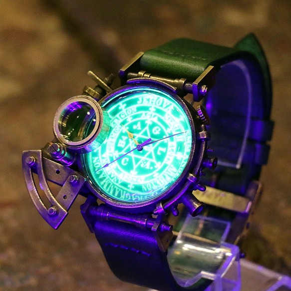 スチームパンク 腕時計 コラボウォッチ グリーン 魔法陣 蓄光 1枚目の画像