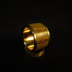 木頭和黃銅戒指帕洛聖托鑲嵌戒指大 第1張的照片