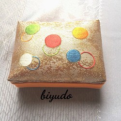 日本刺繍の丸柄桐小箱  中 長方形 1枚目の画像