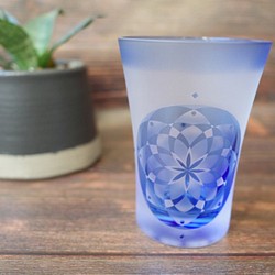 曼荼羅（マンダラ）なタンブラー グラス　青色 1枚目の画像