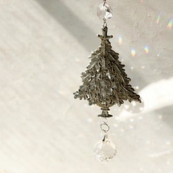 最高品質の輝き　クリスマスツリーのサンキャッチャー　40ｍｍ 1枚目の画像
