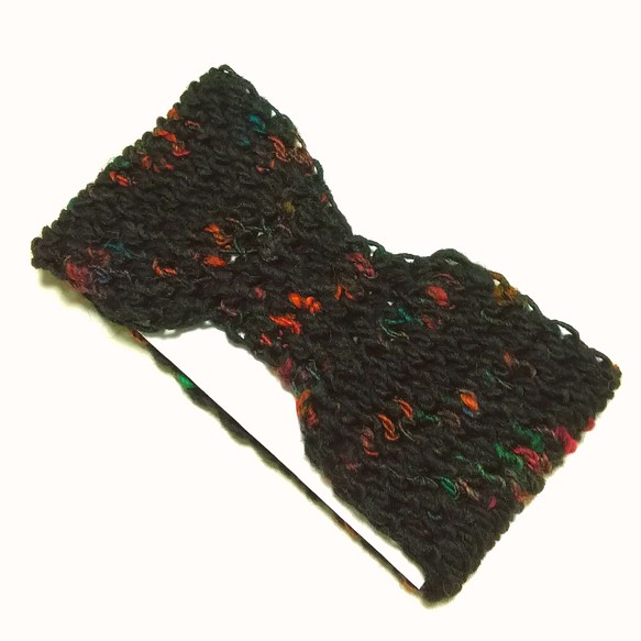 イタリア製毛糸 ストレッチ編みのリボン型ヘアバンド　グリーンMIX 1枚目の画像