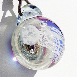 宇宙的水母玉 玻璃吊坠 k-1 第1張的照片