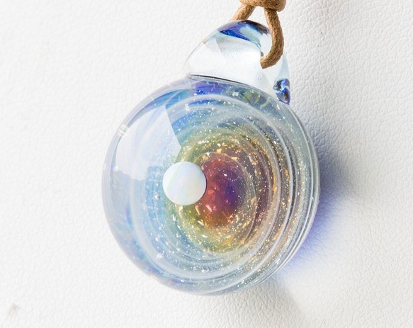 硝子仕掛けの宇宙　ガラスとんぼ玉ペンダント g-19 1枚目の画像