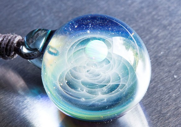 玻璃中的宇宙 玻璃珠墜飾  gx40 第1張的照片