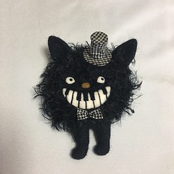 【受注制作】黒猫のブローチ ver.ピアノ 1枚目の画像