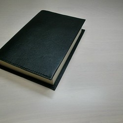文庫本サイズ・ゴートスキン・一枚革のブックカバー084 1枚目の画像