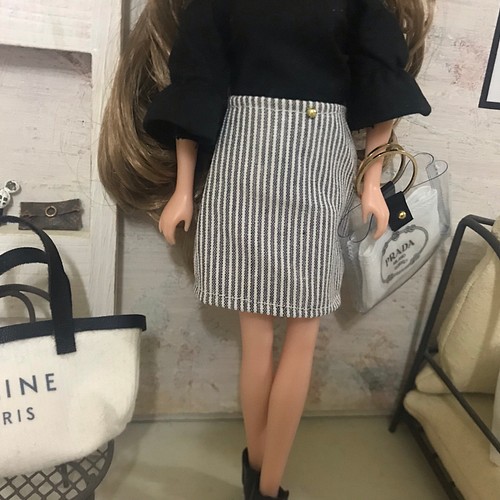 リカちゃん服♡細ストライプミニスカート♡ドール服アウトフィット