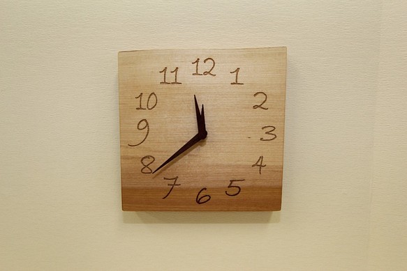 木の時計＜水目桜＞・掛け時計sac-155　木製時計 1枚目の画像