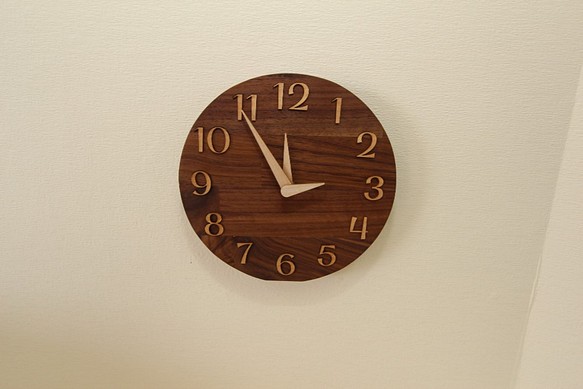 木の時計＜ウォールナット集成材＞・掛け時計・置き時計wnc-185　木製時計 1枚目の画像