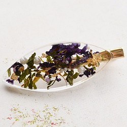 草藥和黃金葉髮夾（紫羅蘭） 第1張的照片