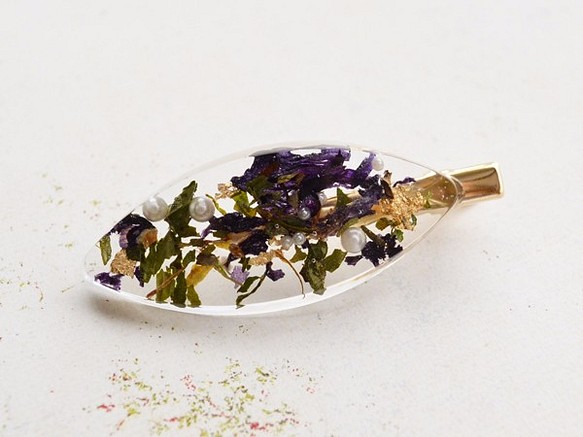 草藥和黃金葉髮夾（紫羅蘭） 第1張的照片