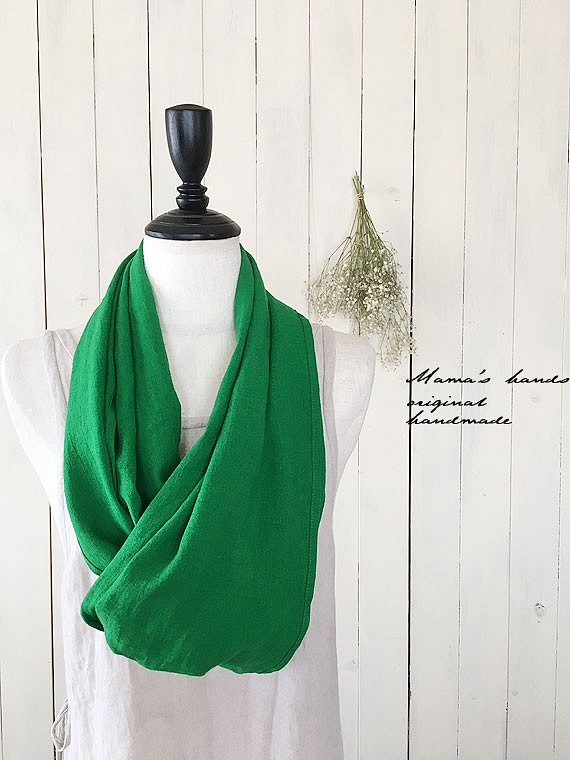 (完売)リトアニア リネン 緑 グリーン スカーフ ストール 1枚目の画像