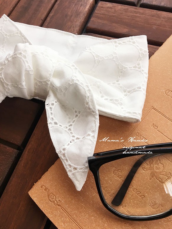 （售罄）冷卻液白色模切刺繡蕾絲100％純棉舒適生態圍巾脖子冷卻器 第1張的照片