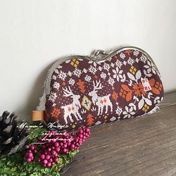 （售罄）馴鹿斯堪的納維亞棕色蓬鬆皮毛Gamaguchi化妝品心形郵袋聖誕節♪ 第1張的照片