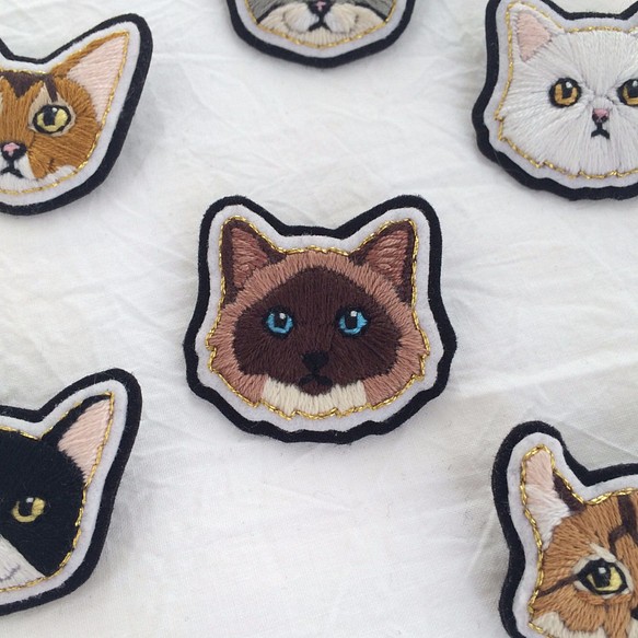 猫の手刺繍ブローチ #28バーマン