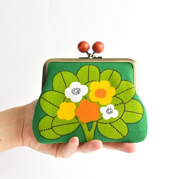 Vintage "Retro Floral Tree" kiss lock cosmetic pouch [238] 第1張的照片