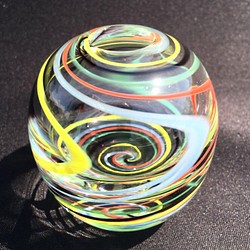 『五色の渦・一輪挿し・球体』 1枚目の画像