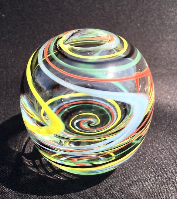 『五色の渦・一輪挿し・球体』 1枚目の画像