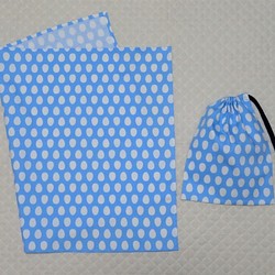 厚地ランチョンマット40×60と巾着袋セット　エッグドット 1枚目の画像