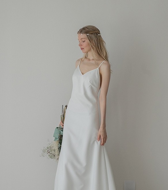 スパゲティストラップのキャミドレス スレンダーウエディングドレス wedding dress【キャミソールドレス】 ドレス Fleur
