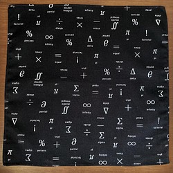 数学の記号柄ポケットチーフ(黒) 1枚目の画像