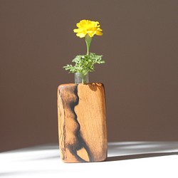 木の花瓶【ブラック＆ホワイトエボニー材】 1枚目の画像