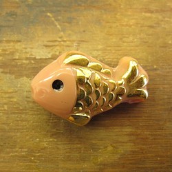 チェコのお魚ボタン　（コイ） 1枚目の画像