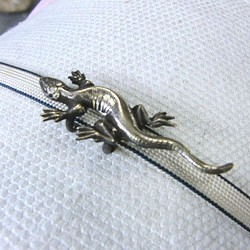 真鍮ブラス製　蜥蜴/トカゲデザイン帯留め　着物や浴衣の帯締め飾り・ブレスレット飾りに 1枚目の画像