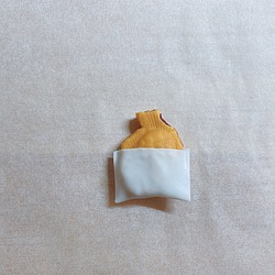 袋入りたい焼きブローチ（しっぽ派）【ミニチュア2020】 1枚目の画像