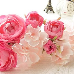 桜色のバラとあじさいのヘッドドレス　ピンク　アーティフィシャルフラワー（造花） 1枚目の画像