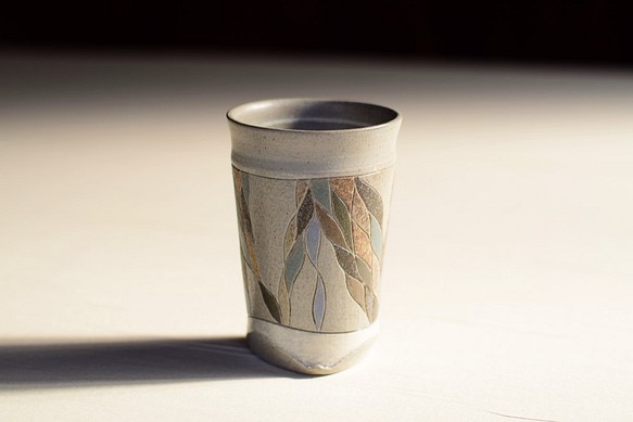 流葉模様のカップ（Fw-019) 1枚目の画像
