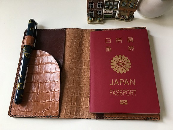 【受注制作】パスポートケース☆キャメル×焦茶♬ 1枚目の画像