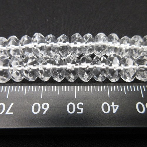 ボタンカット水晶約8㎜×4㎜ 約100粒 1点とクリアロンデル 2点の合計2点