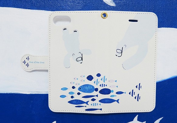 ◯まるむ様オーダー：スノーケル親子シロクマくん・手帳型スマホケース （カメラ穴あり） 1枚目の画像