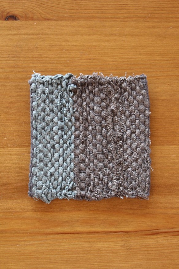日本のリネンの裂き織コースター　（アメツチ07石×09霞空） 1枚目の画像