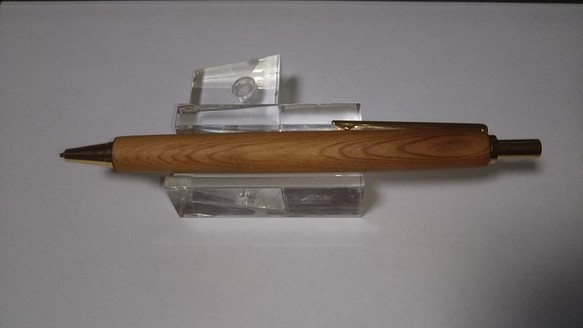 御山杉 　神様の木　金のスリムシャープペン ストレートタイプ　０・５ミリ 1枚目の画像