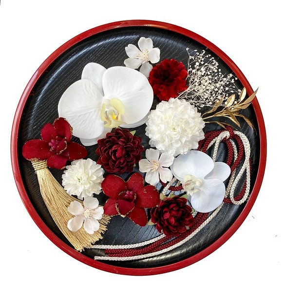 白無垢 黒引き にも 胡蝶蘭 と 贅沢お花 髪飾り 選べる タッセル と 組紐 ~ 着物 結婚式 成人式　桜