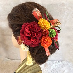 真紅ダリア・マムセットの髪飾り～選べるタッセルとおまけのリボン付き～結婚式・成人式・卒業式～ 1枚目の画像