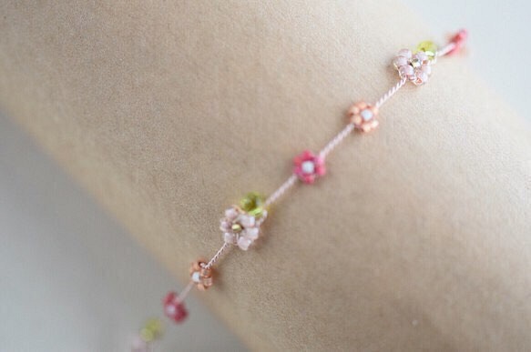 daisy bracelet Pink【free size】 第1張的照片
