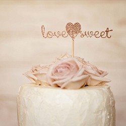"love is sweet" ケーキトッパー（グリッター） 1枚目の画像