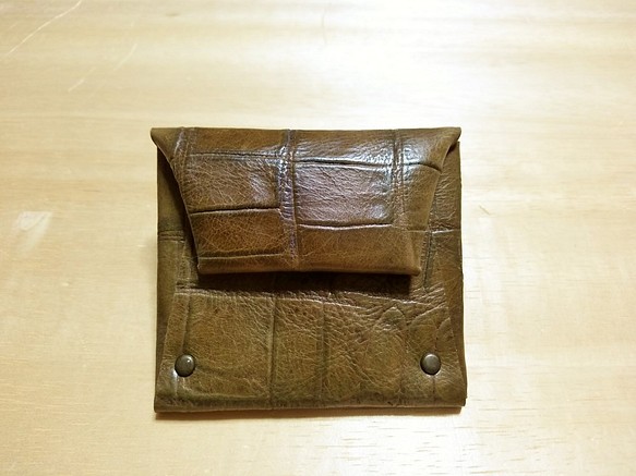 背ポケット付きカシメコインケース 1枚目の画像