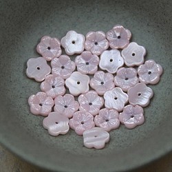 「4個セット 梅」8mm ピンク 天然貝 シェルパーツ SH6 1枚目の画像