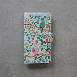 手帳型スマホカバー【iPhone6/6S/7/8兼用】《木とカラフルな鳥》 1枚目の画像