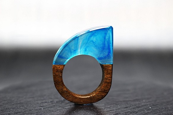 [免費送貨]藍水〜木樹脂戒指〜 第1張的照片