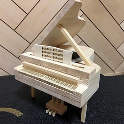 “新”鋼琴型無線WoodSpeaker（兼容藍牙的♪可充電的♪） 第1張的照片