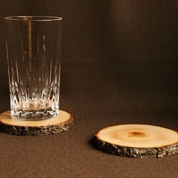 野趣あふれる木製コースター２枚セット（サクラ・ＬLL） 1枚目の画像