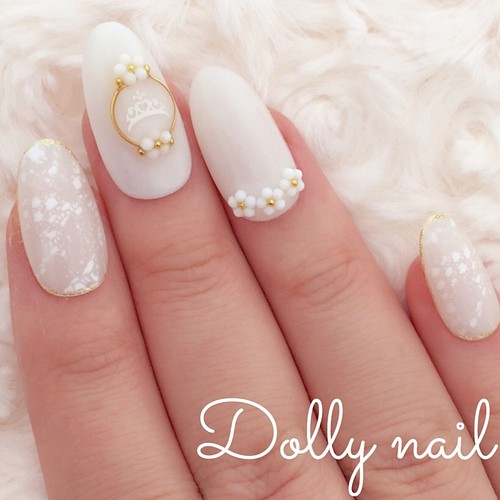 短めオーバル 白レースのブライダルネイル ネイルチップ ネイルシール Dolly Nail 通販 Creema クリーマ ハンドメイド 手作り クラフト作品の販売サイト