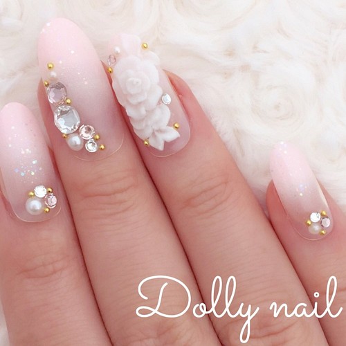 オーバル パステルピンクグラデ ３d薔薇のブライダルネイル ネイルチップ ネイルシール Dolly Nail 通販 Creema クリーマ ハンドメイド 手作り クラフト作品の販売サイト